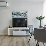 Elegant Signature Apartment